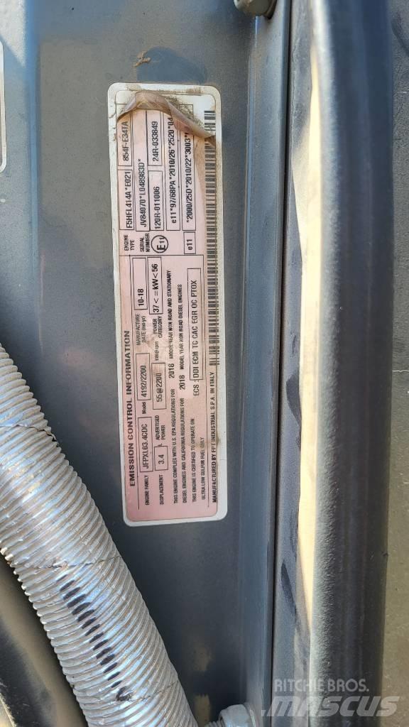 Wacker Neuson EW 100 轮式挖掘机