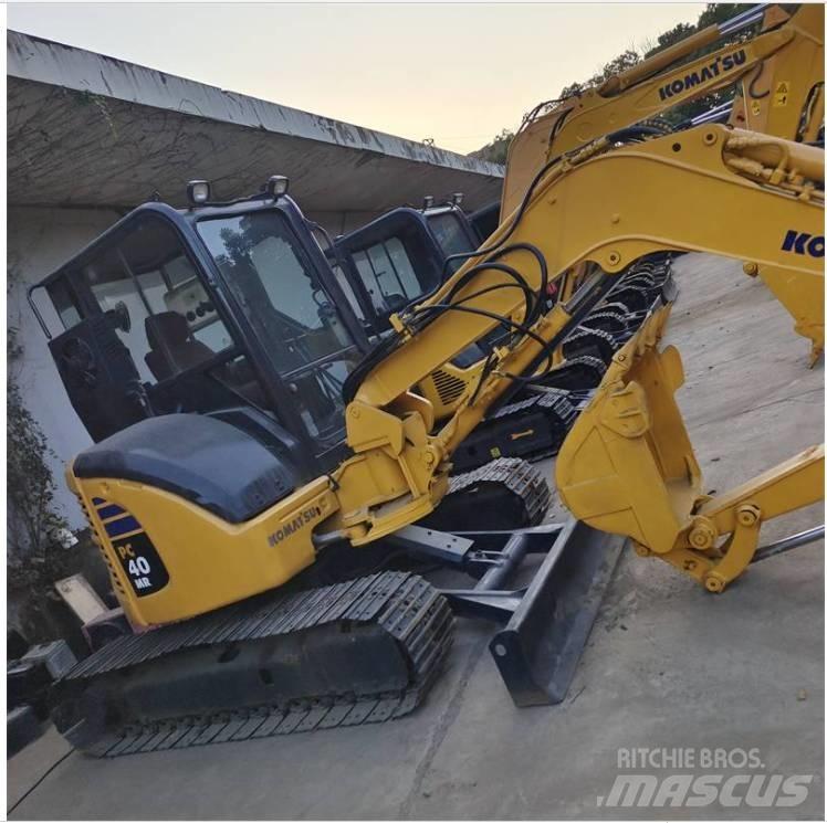 Komatsu PC 40 小型挖掘机