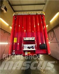 Krone Curtain Mega 侧帘半挂车