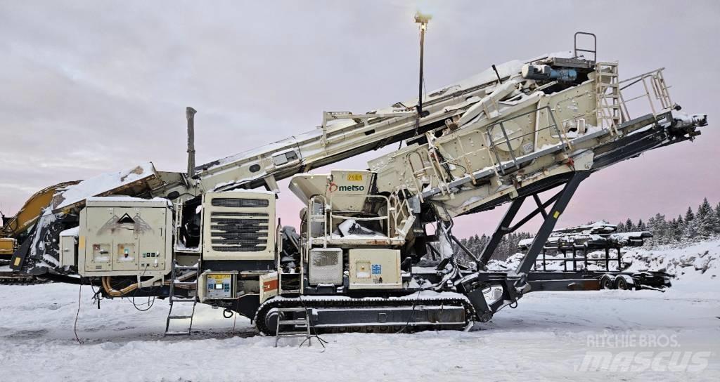 Metso LT 330 D 移动式破碎机