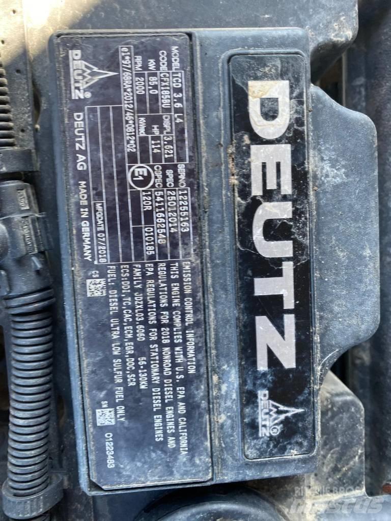 Yanmar SV 120 履带挖掘机