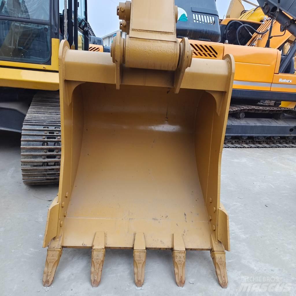 CAT 330 D 履带挖掘机