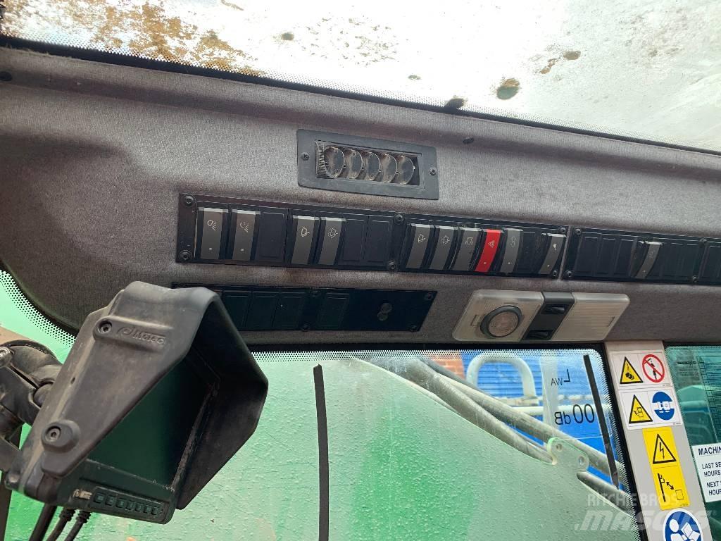 Sennebogen 818E 工业挖掘机