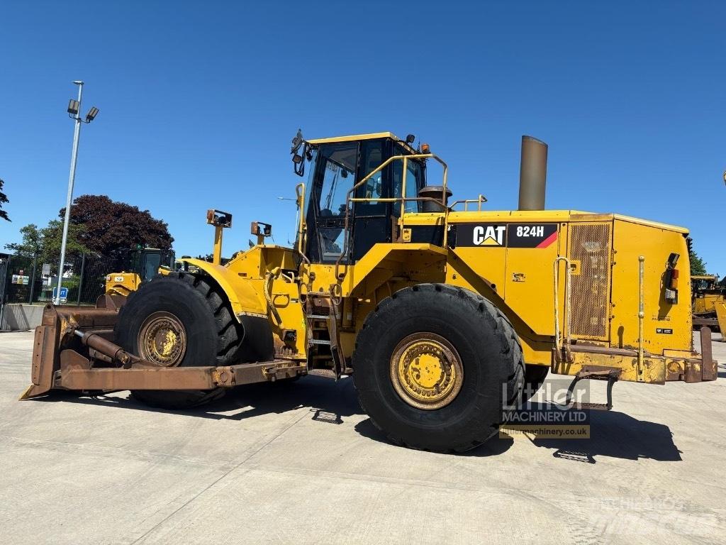CAT 824 H 轮式推土机