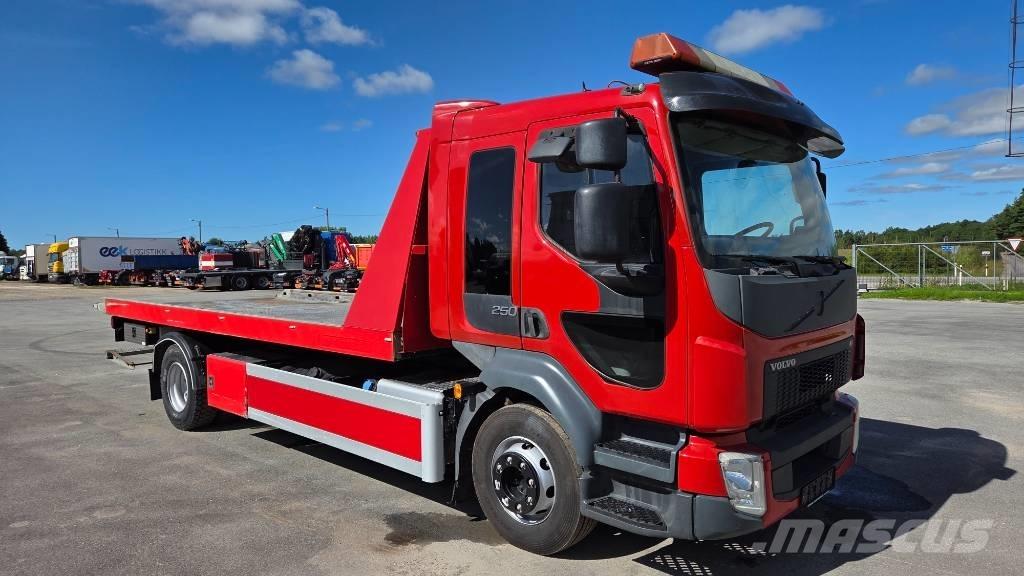 Volvo FL 250 4X2 绞盘车