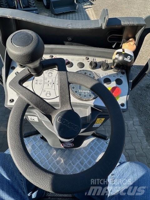 Bomag BW 120 AD-5 双轮压路机