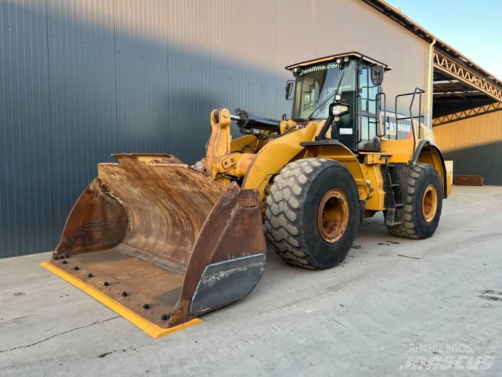 CAT 966M 轮式装载机