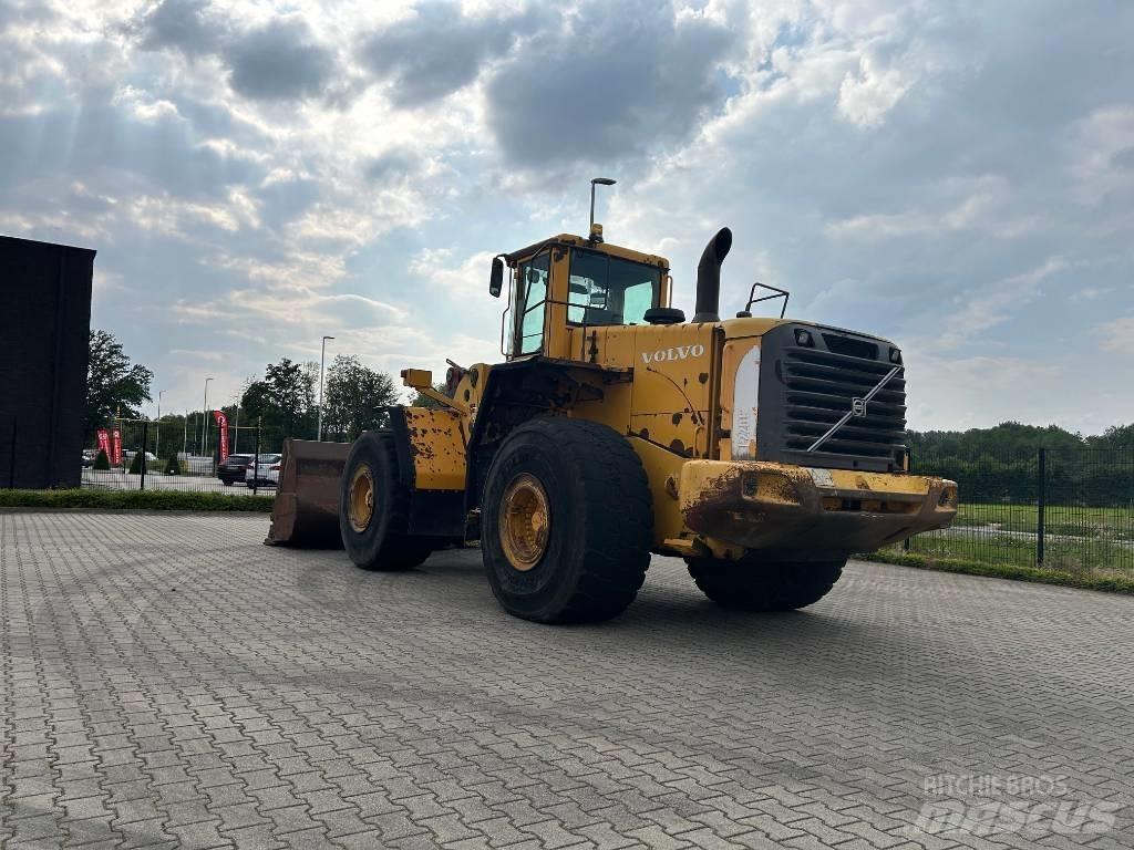 Volvo L 220 E 轮式装载机