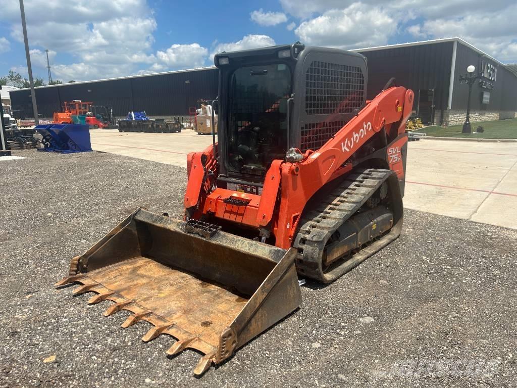 Kubota SVL 75-2 滑移装载机