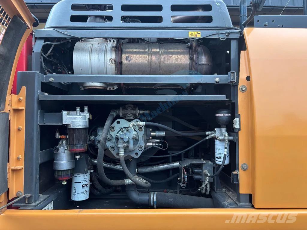 CASE CX 300 D 履带挖掘机