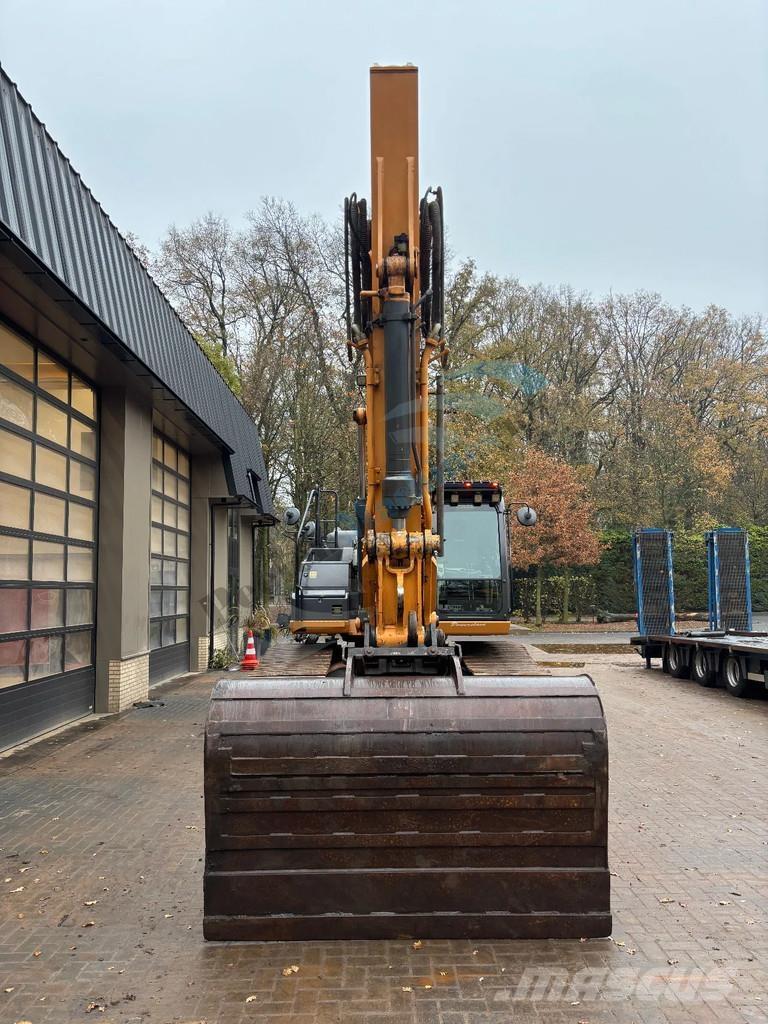 CASE CX 300 D 履带挖掘机