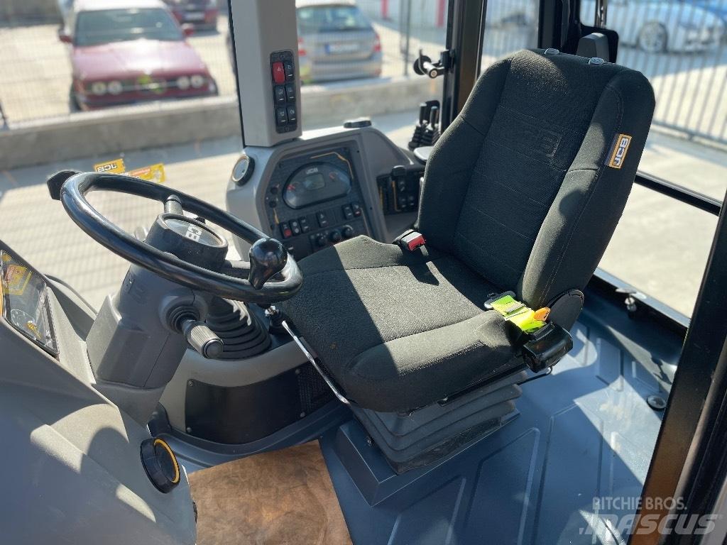JCB 3 CX / compact 反铲装载机
