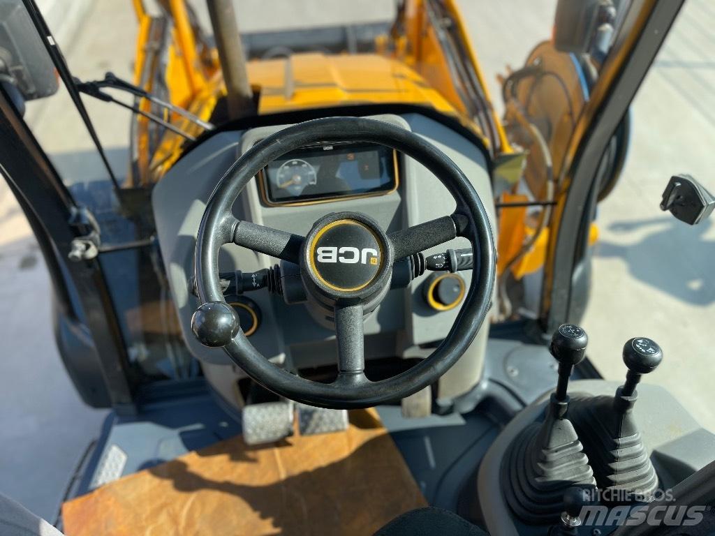 JCB 3 CX / compact 反铲装载机