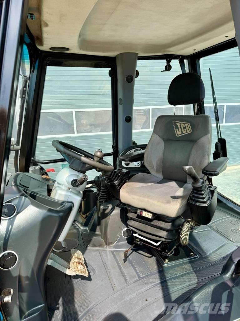 JCB 3 CX 反铲装载机