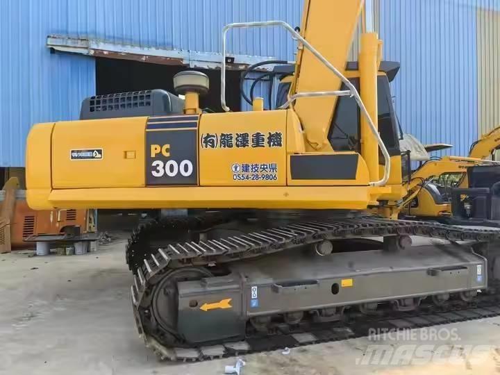 Komatsu PC300 履带挖掘机