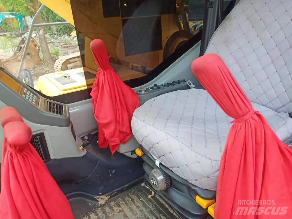 Komatsu PC 450-7 履带挖掘机