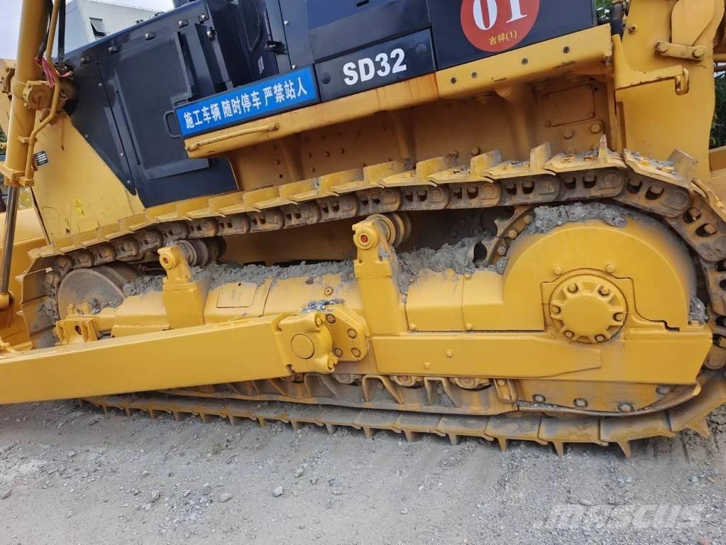 Shantui SD 32 履带式推土机