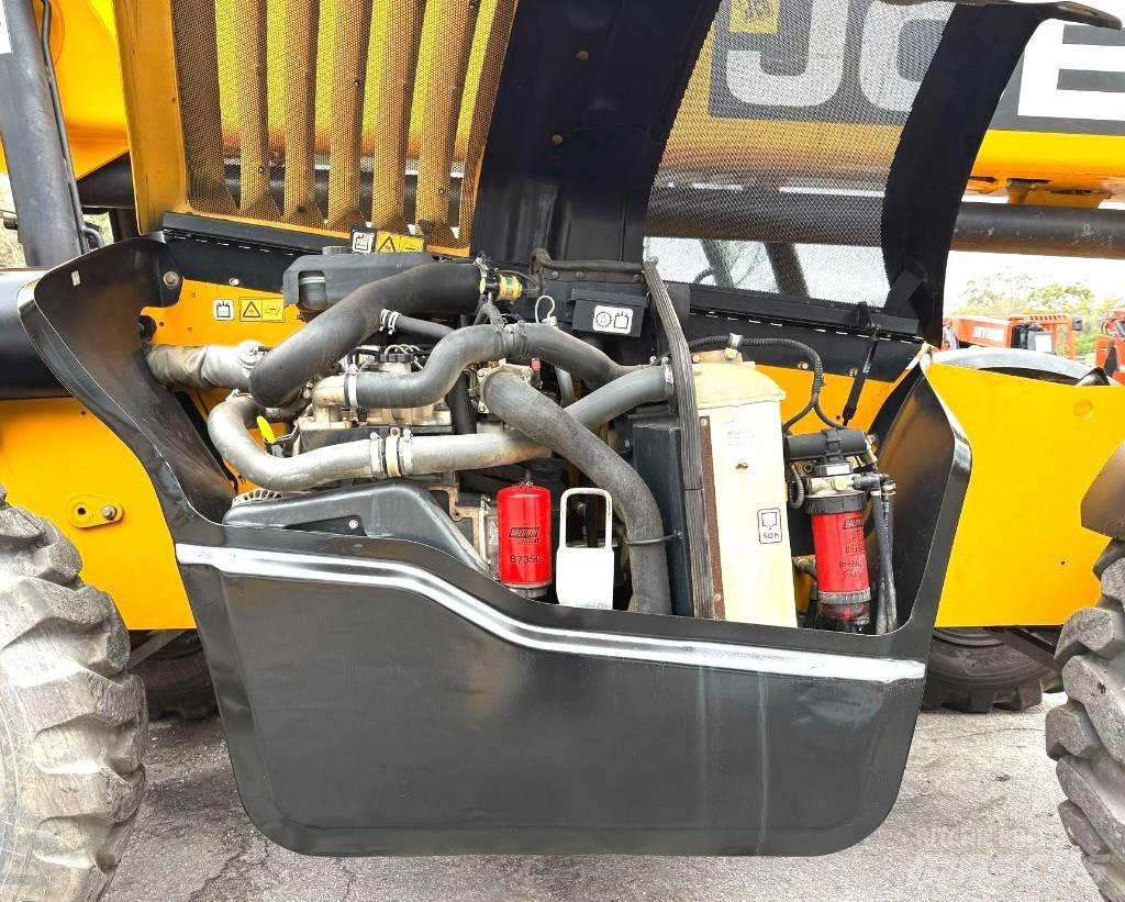 JCB 506-36 伸缩臂叉装车|叉装车