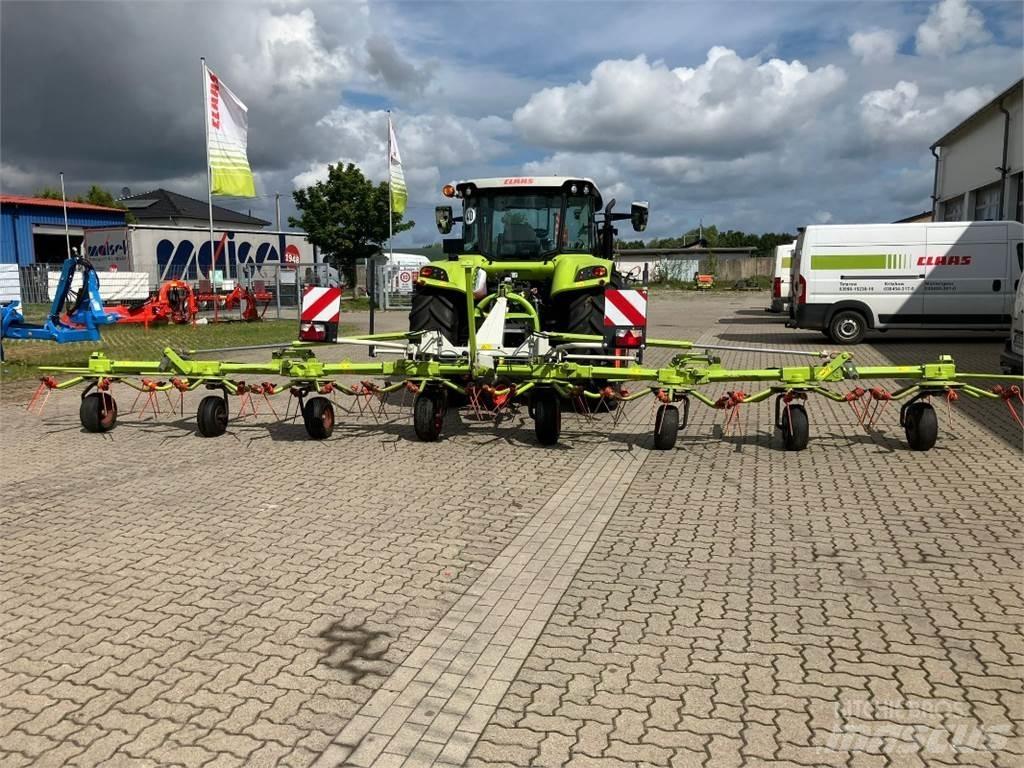 CLAAS Volto 900 犁耙和摊草机