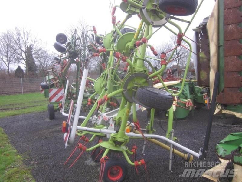 CLAAS VOLTO 80 犁耙和摊草机