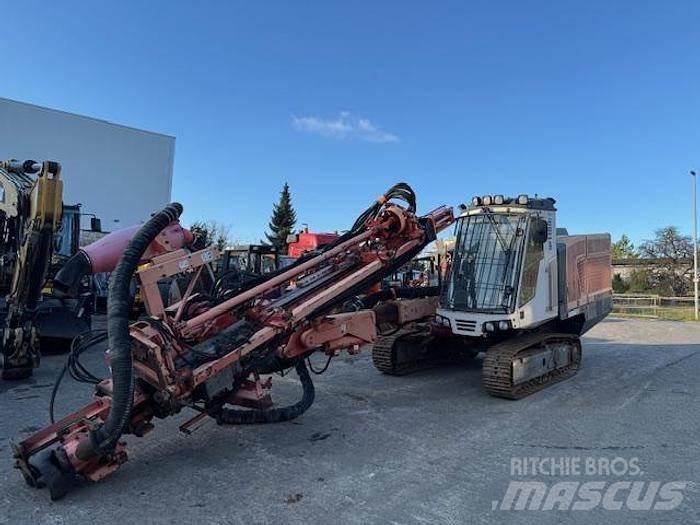 Sandvik DP 1100 钻孔机