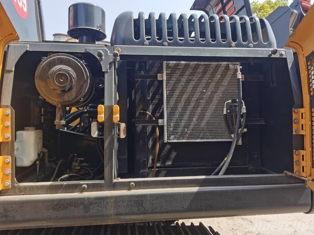 Volvo EC 220 履带挖掘机