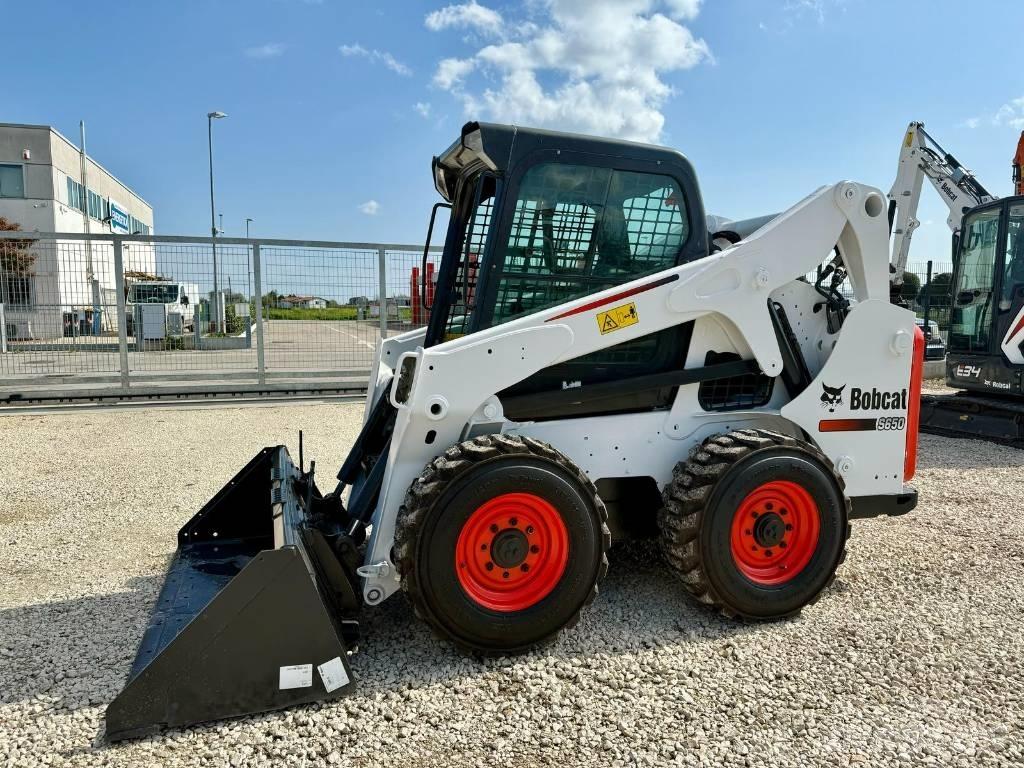 Bobcat S 650 滑移装载机