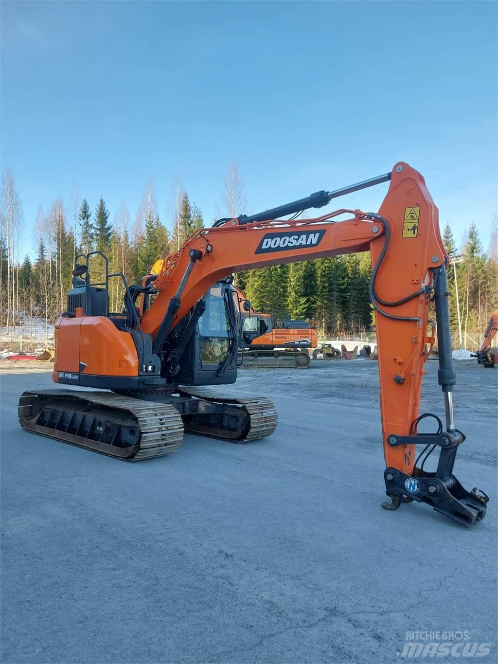 Doosan DX 140LCR 7 履带挖掘机