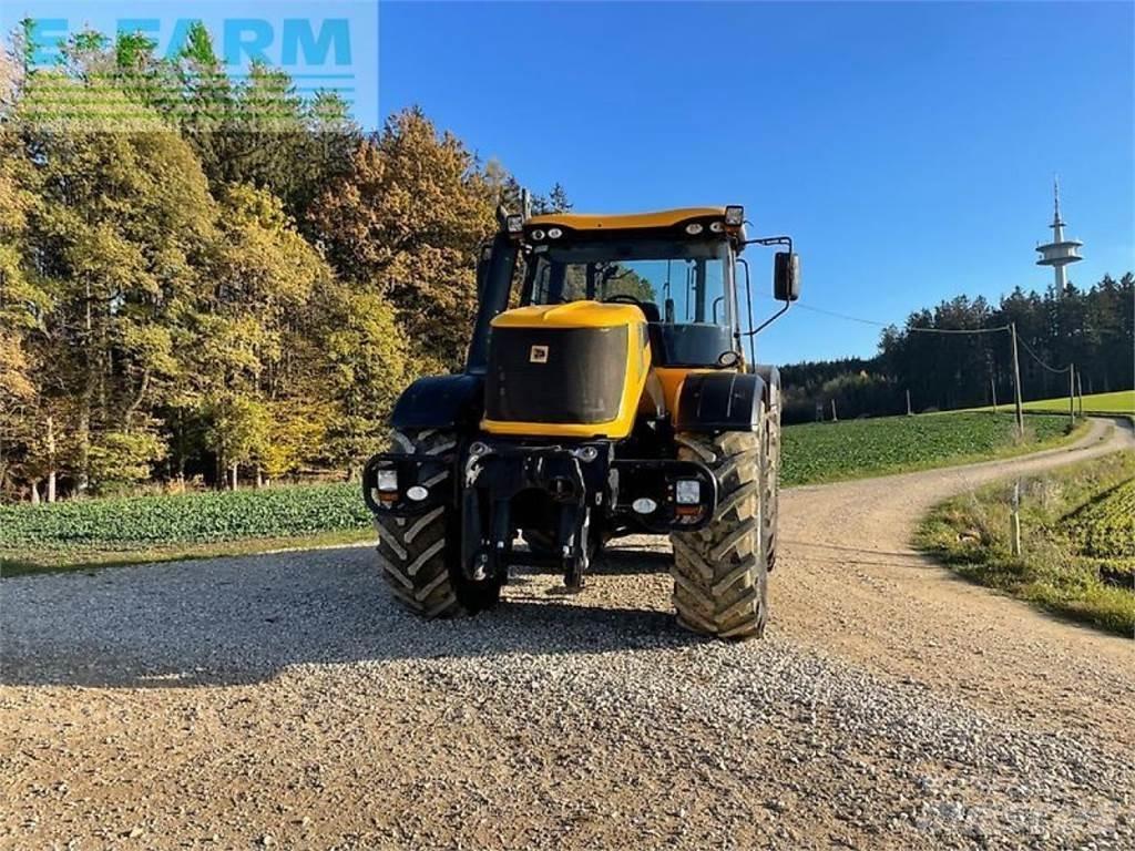 JCB fastrac 8250 拖拉机/农用车