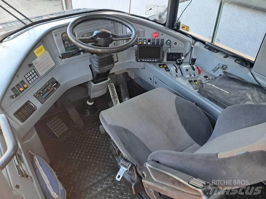 Volvo A 25 E 铰接式自卸车