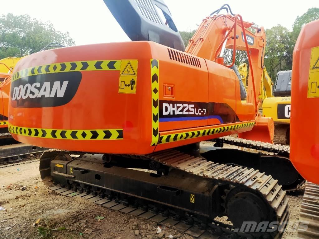 Doosan DH225LC-7 履带挖掘机