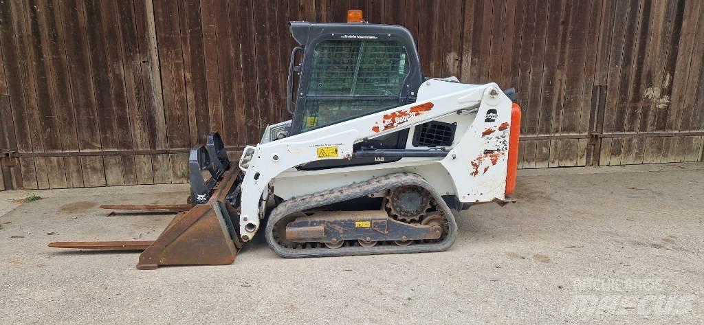 Bobcat T 450 滑移装载机