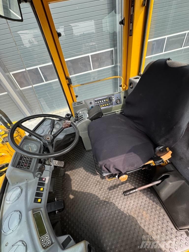 Volvo L90B 轮式装载机