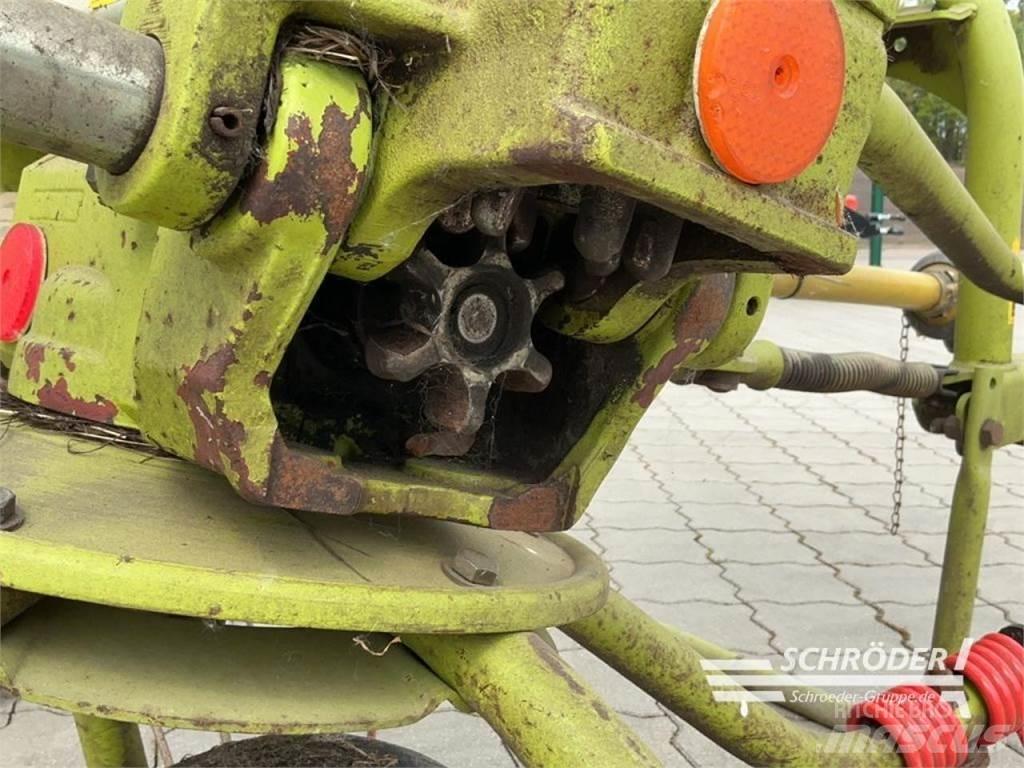CLAAS VOLTO 670 犁耙和摊草机