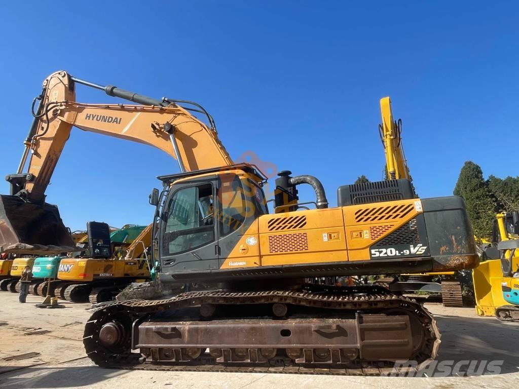 Hyundai Robex 520 VS 履带挖掘机