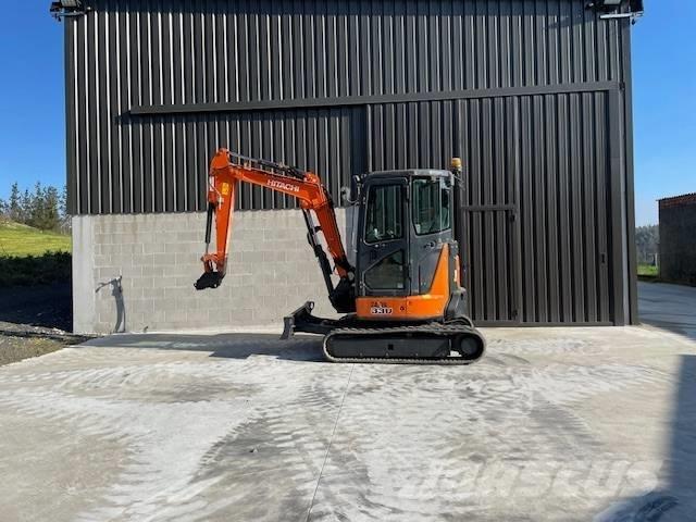 Hitachi u 33 小型挖掘机