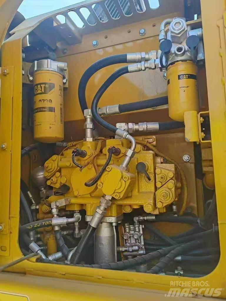 CAT 312 D 履带挖掘机