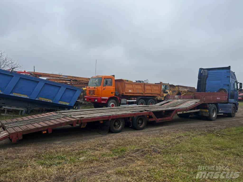 Demmler Wertingen 低平板半挂车