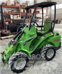 Avant 423 小型装载机