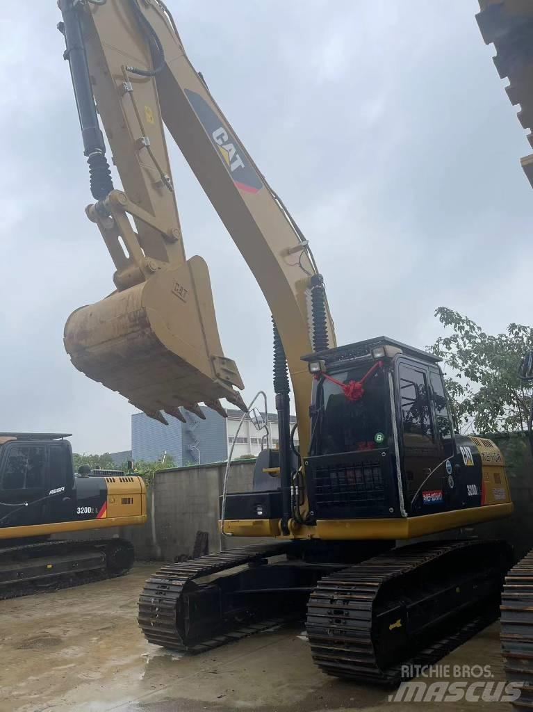 CAT 320 D 履带挖掘机