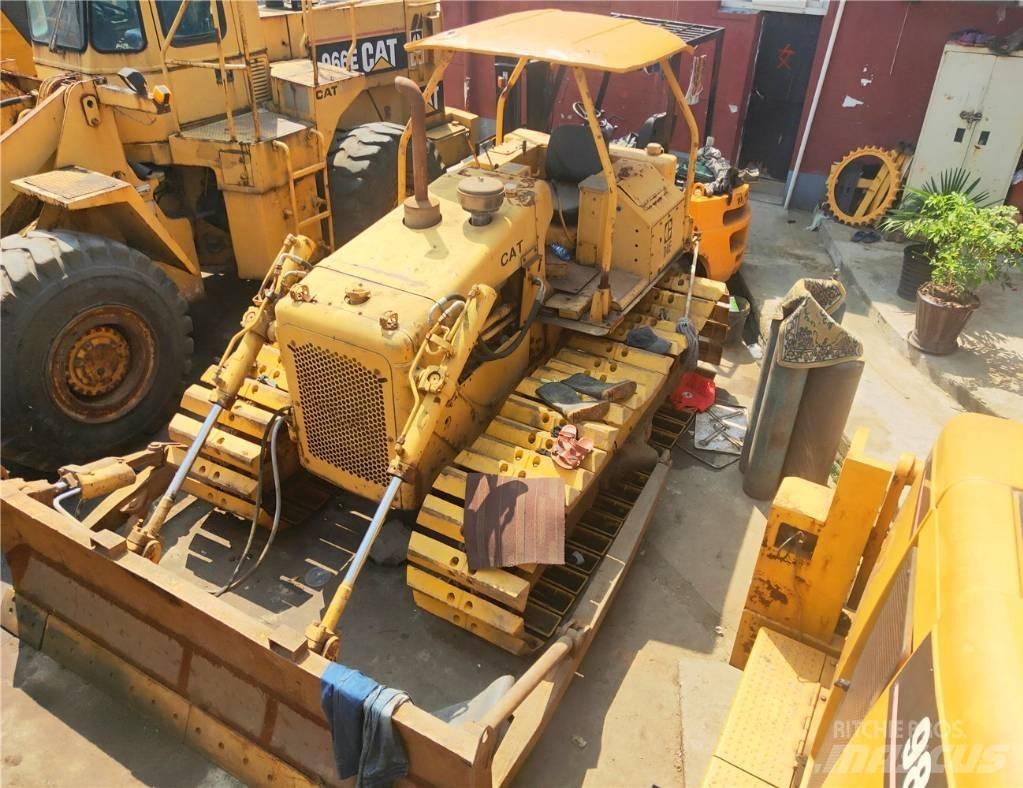 CAT D 4 E 履带式推土机