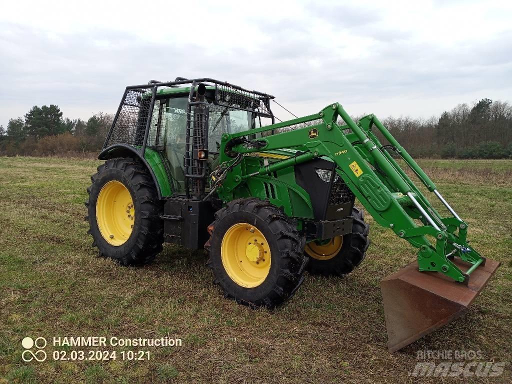 John Deere 6115M 林业拖拉机