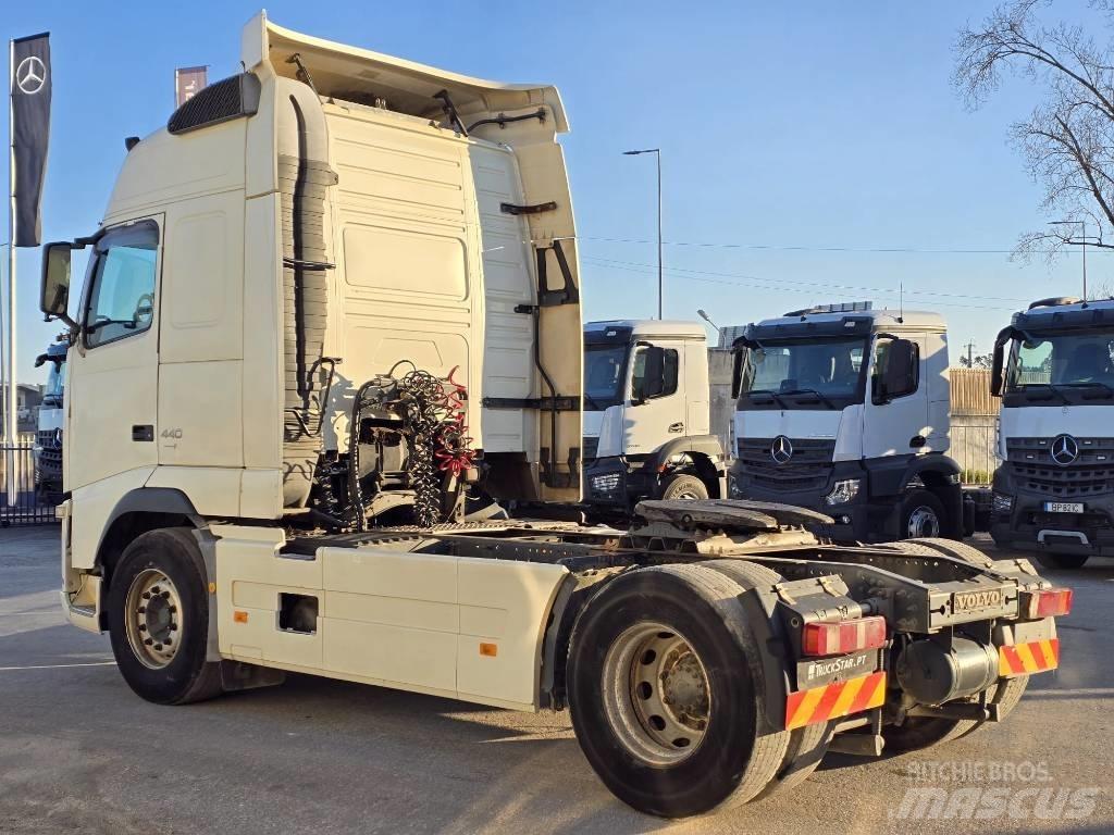 Volvo FH 13 440 牵引车