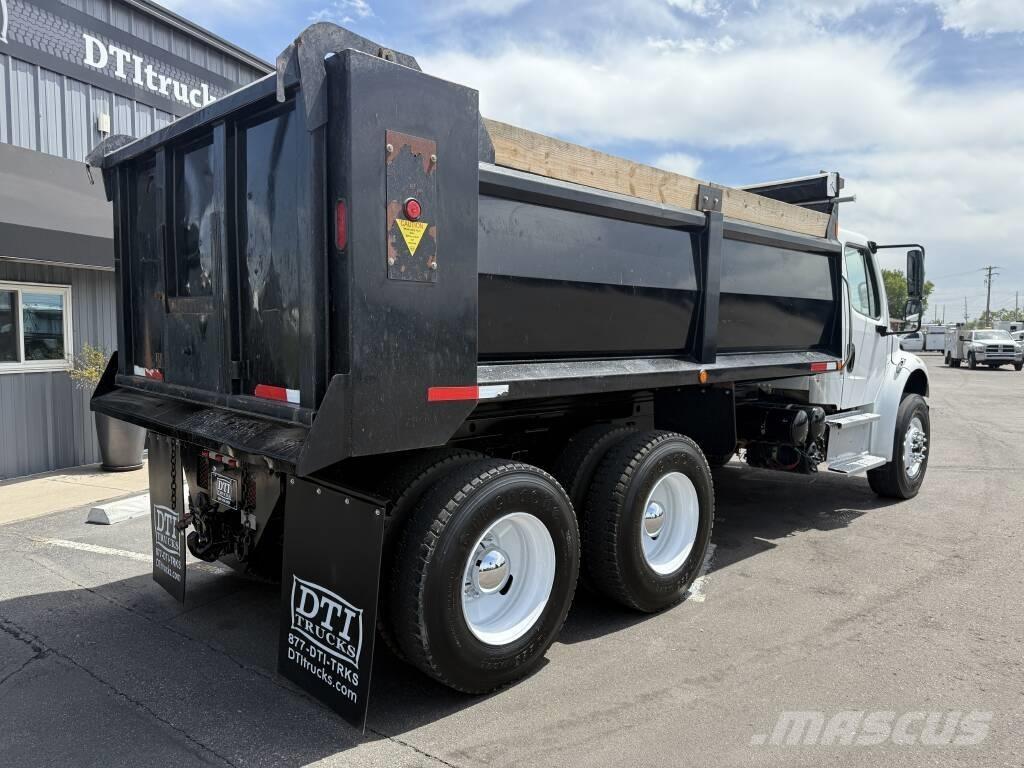Freightliner M 106 自卸式货车