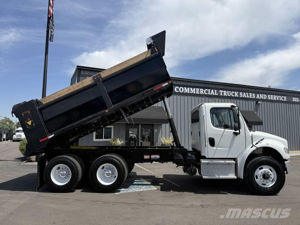 Freightliner M 106 自卸式货车