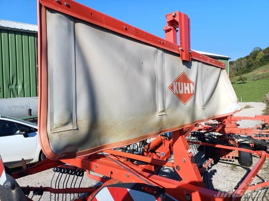 Kuhn GA 6632 料堆整形机