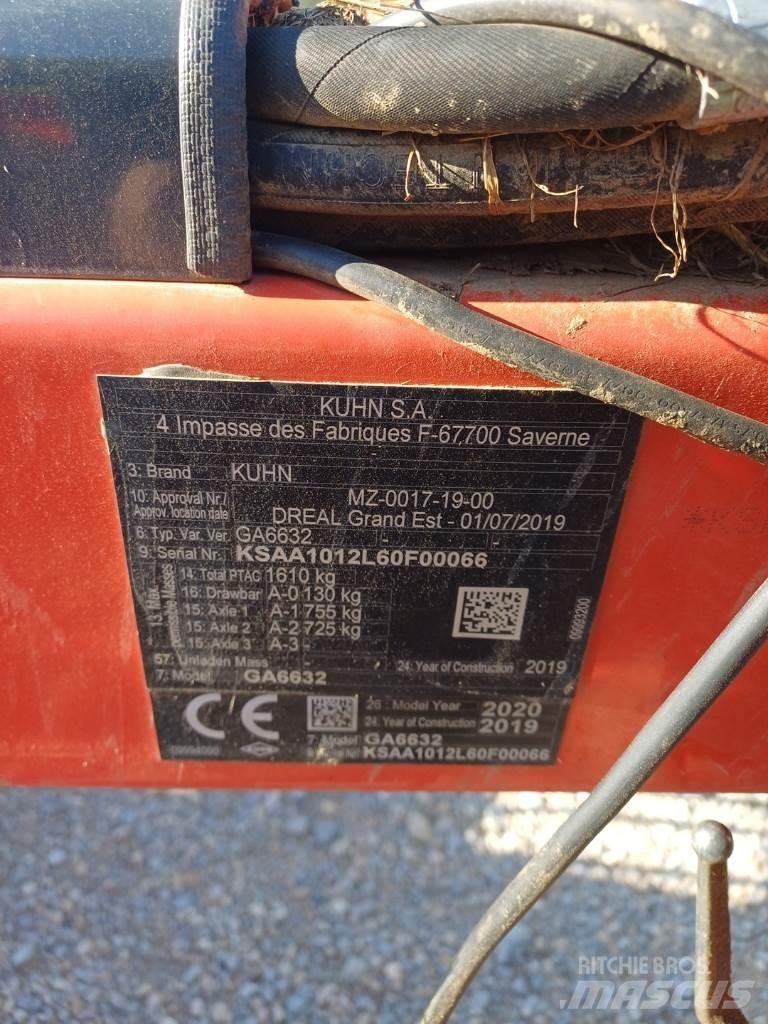 Kuhn GA 6632 料堆整形机