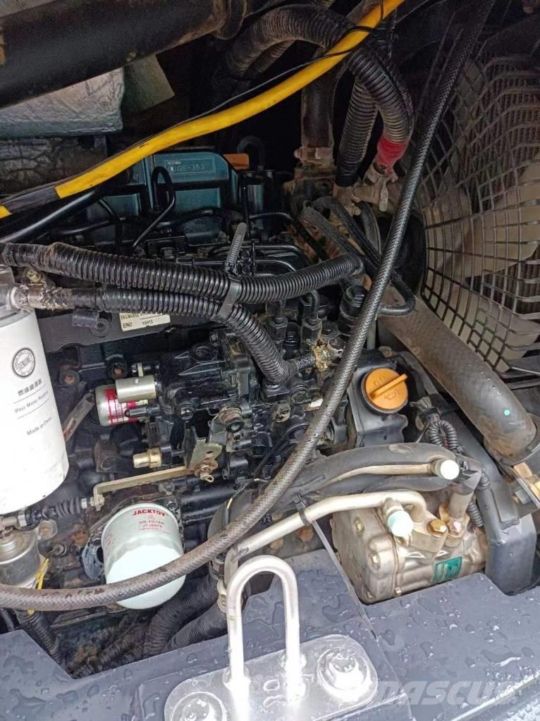 Hitachi ZX 55 U-5 A 小型挖掘机