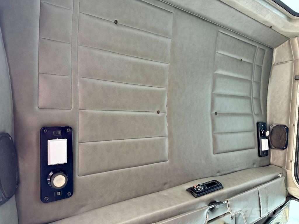 Peterbilt 378 牵引车