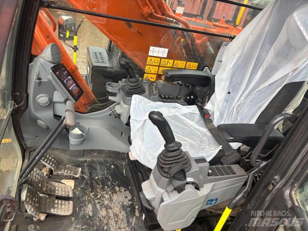 Hitachi ZX 300 LC-7 履带挖掘机